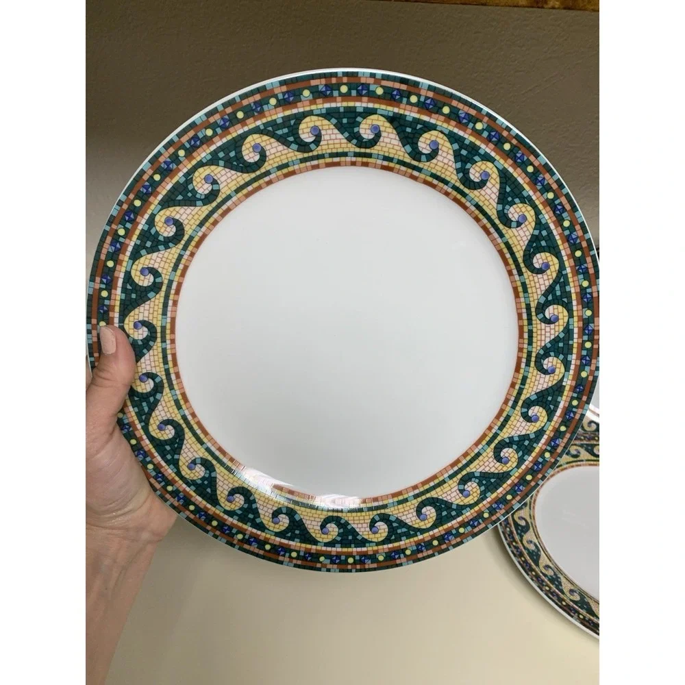 Mosaic by Gabbay GBB13 Dinner Plates  Set Of 4 Geometric Scroll Wave